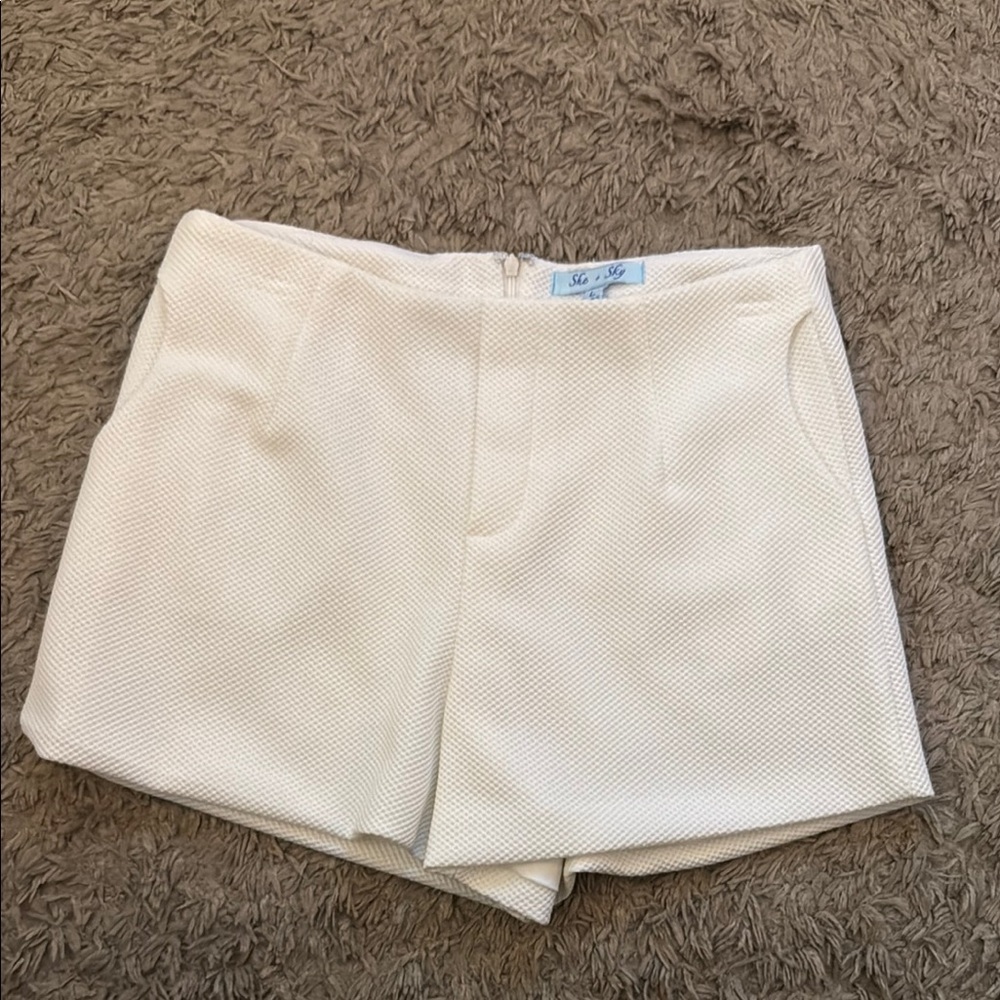 Women's Cream Shorts